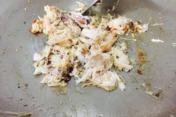 蟹肉煎蛋的做法图解2