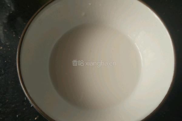 大肠炒酸菜的做法图解3