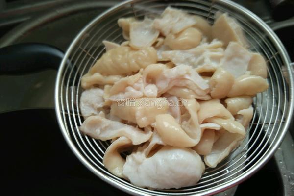 大肠炒酸菜的做法图解5