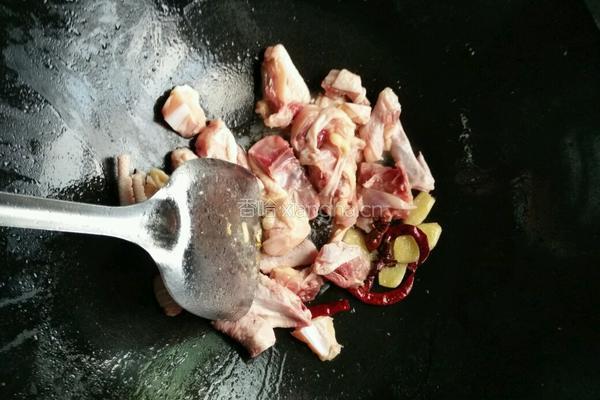 土豆炖鸡肉的做法图解5