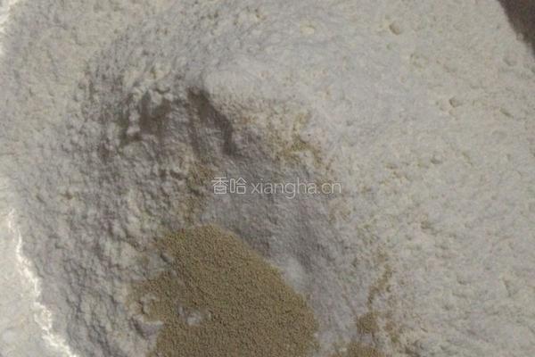 紫薯馅包子的做法图解1