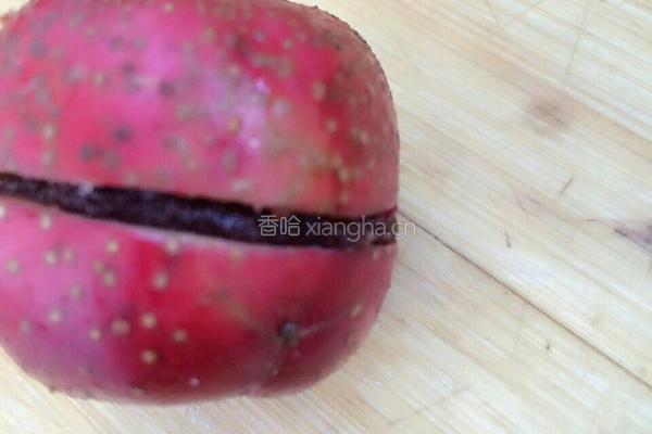 山楂豆沙糖葫芦的做法图解6