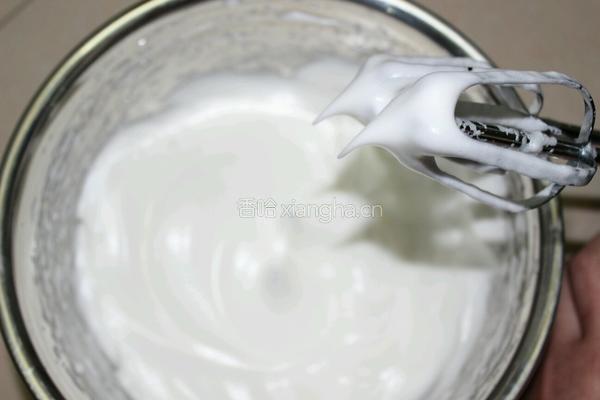 奶油水果蛋糕卷的做法图解5