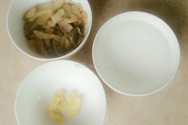 榨菜红烧鱼的做法图解3
