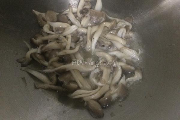 白菜菌菇的做法图解5