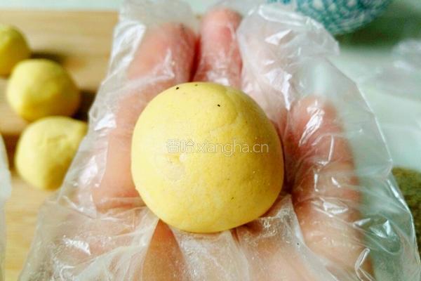 油炸南瓜丸的做法图解10