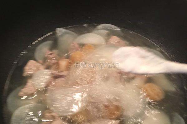 干贝萝卜肉片汤的做法图解7