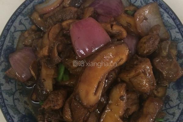 洋葱香菇炒鸡块。的做法图解14