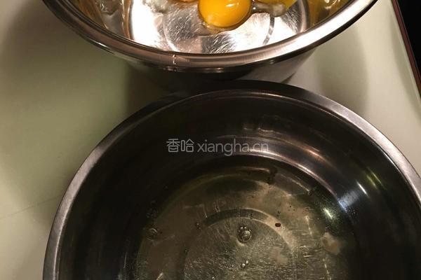果酱蛋糕卷的做法图解3