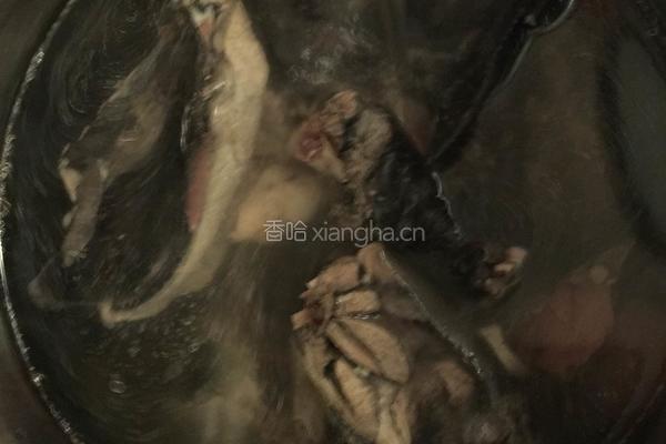 虫草花乌鸡汤的做法图解4