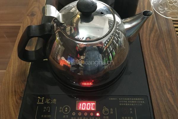 玫瑰花龙眼茶的做法图解1