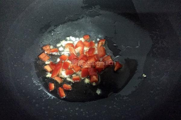 豌豆炒肉丁的做法图解6