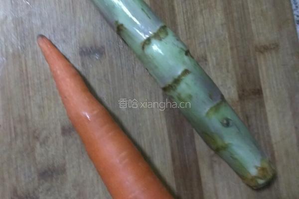 凉拌莴笋的做法图解1