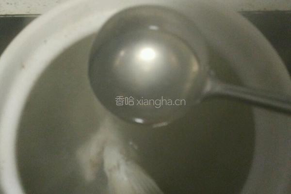 砂锅煲桂鱼面汤的做法图解8
