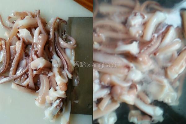 双椒炒鱿鱼须的做法图解2