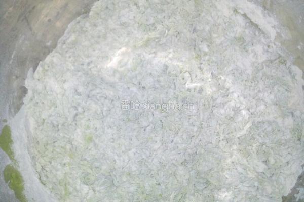 菠菜面条的做法图解2