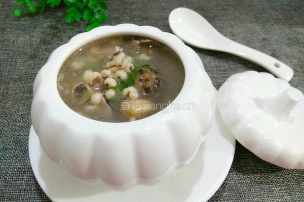 薏米香菇排骨汤的做法图解8