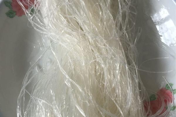 小炒粉丝的做法图解1