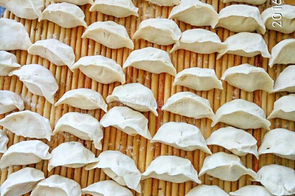 白菜粉条鸡蛋饺子的做法图解5