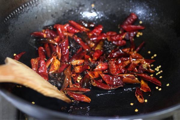 干煸孜然花菜的做法图解6