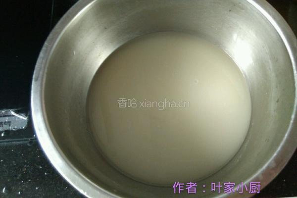 豆角肉馅包子的做法图解1