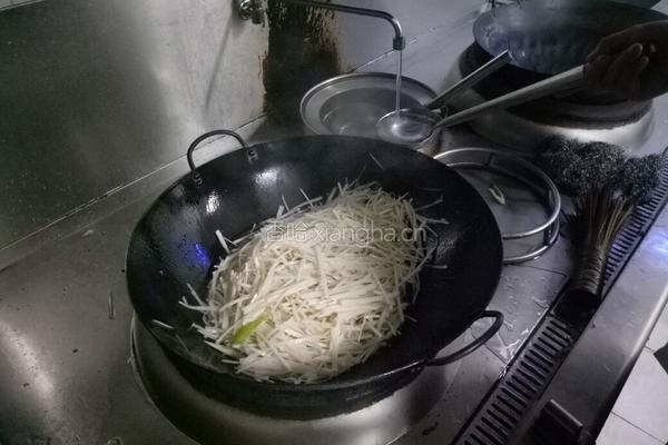 萝卜丝粉条炖豆腐的做法图解8