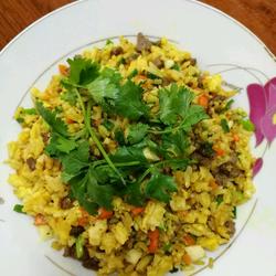咖喱牛肉蛋炒饭的做法[图]