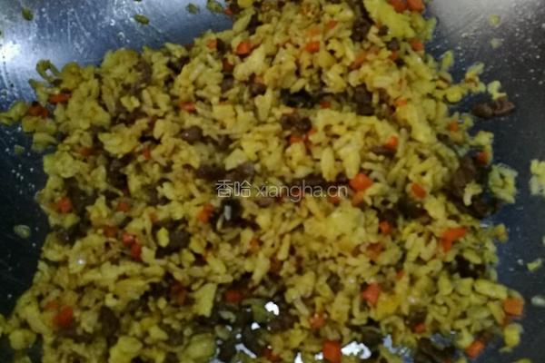 咖喱牛肉蛋炒饭的做法图解9