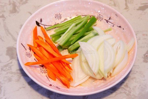黑椒牛柳的做法图解1