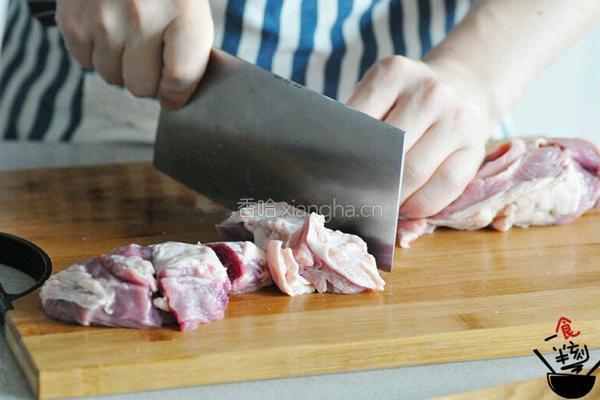 萝卜牛腩煲的做法图解3