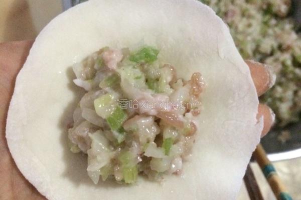 芹菜肉饺子的做法图解12