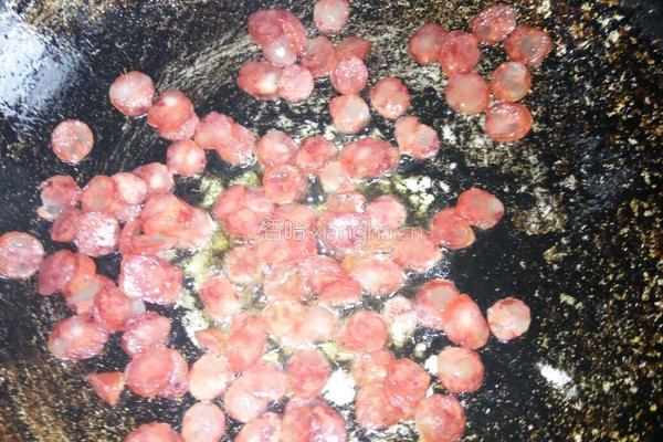 胡萝卜腊肠焖饭的做法图解6