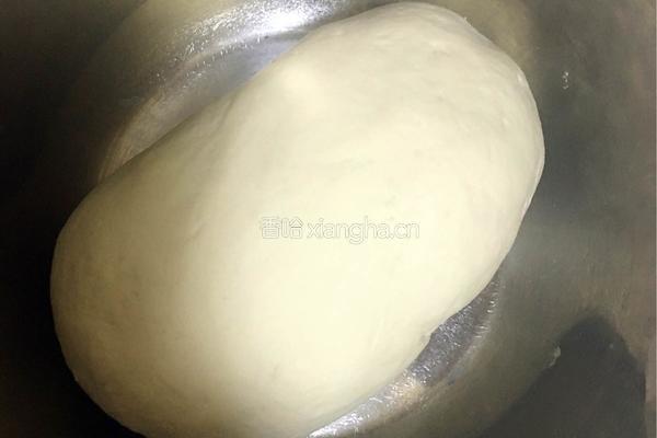 韭黄大肉饺子的做法图解1