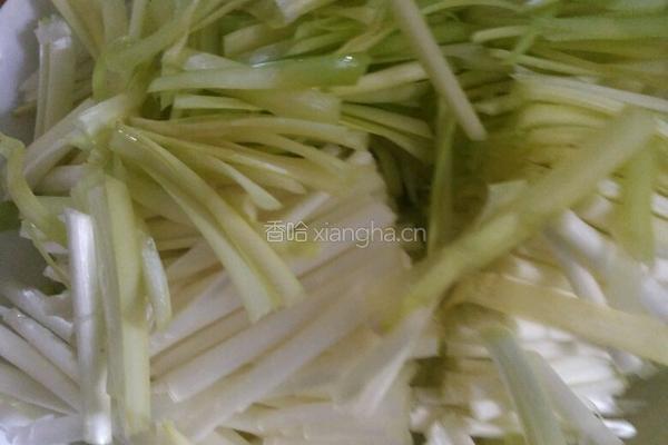 韭菜黄炒鸡蛋的做法图解1