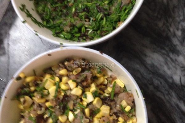 花边饺子的做法图解1