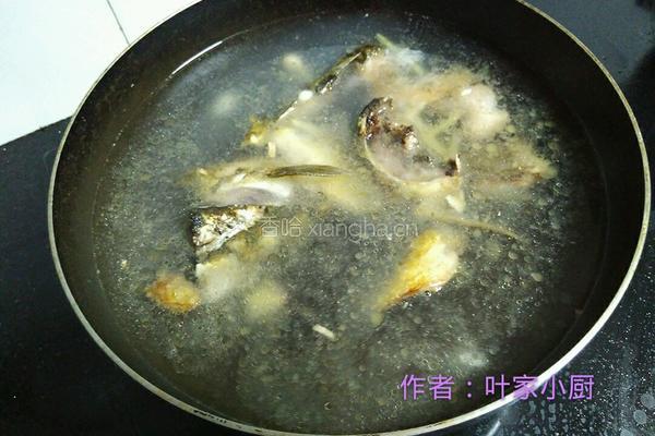 萝卜鱼头汤的做法图解7