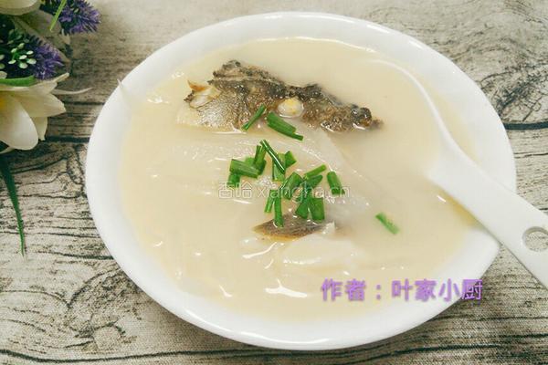 萝卜鱼头汤的做法图解10