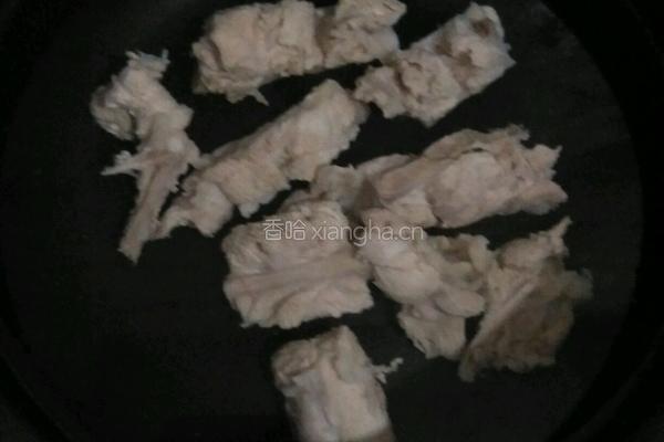 排骨玉米胡萝卜汤的做法图解4