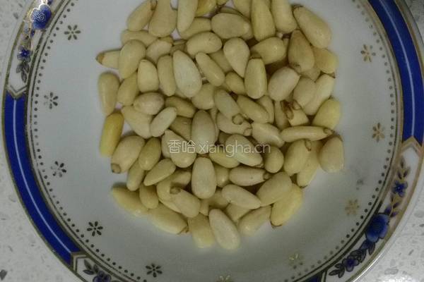 松仁鸡丝菠菜塔的做法图解4