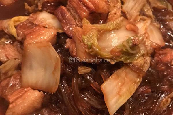 白菜猪肉炖粉条的做法图解12