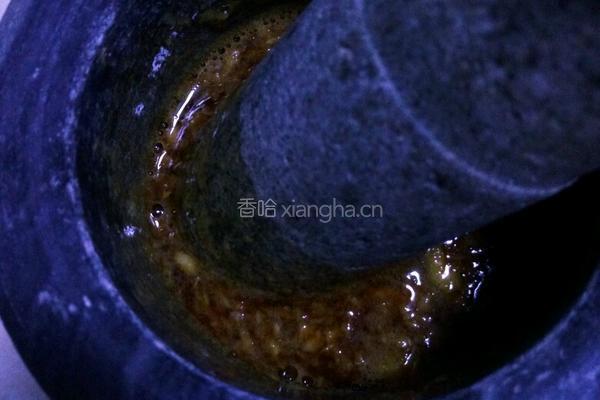 蒜泥胡萝卜银耳的做法图解8