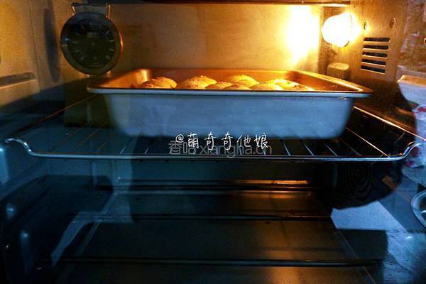 炼奶椰蓉小餐包的做法图解15