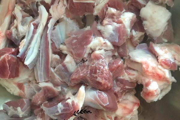 羊肉萝卜汤的做法图解2