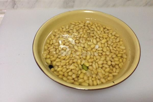 晚餐豆浆的做法图解1