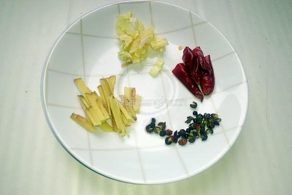 糖醋包菜的做法图解2