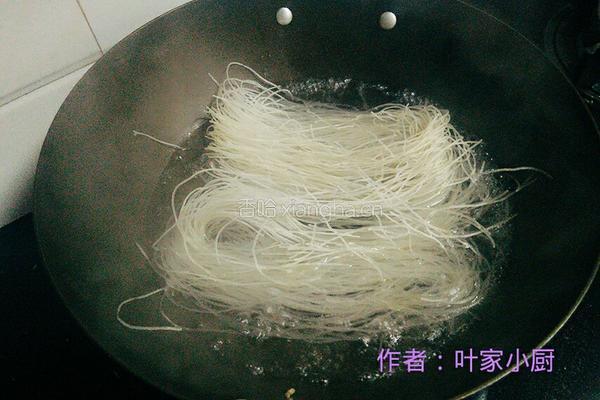 汆汤米粉的做法图解8