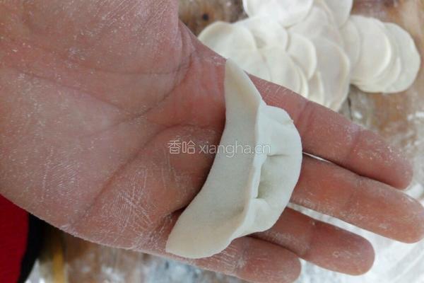 酸菜猪肉饺子的做法图解9
