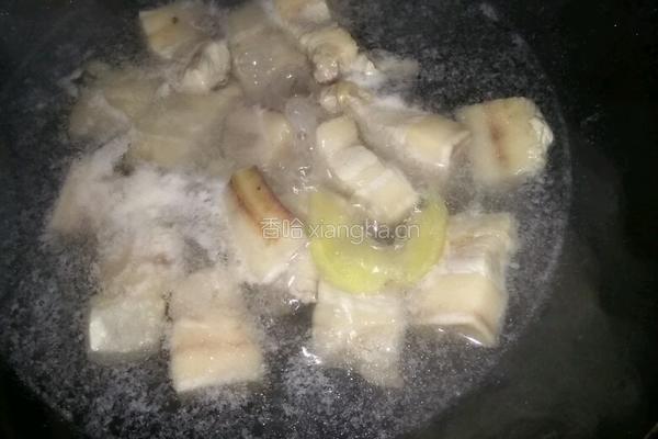 红烧肉炖萝卜的做法图解3