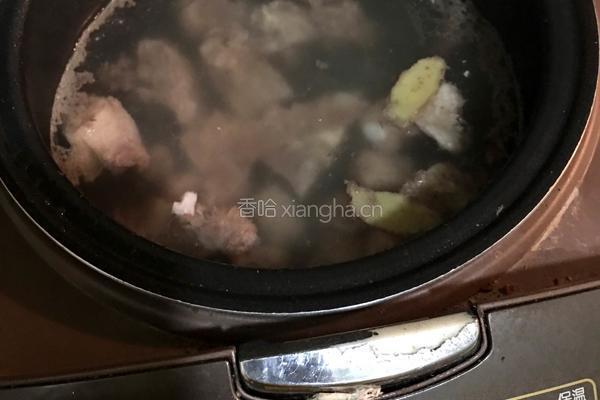 排骨萝卜汤的做法图解4