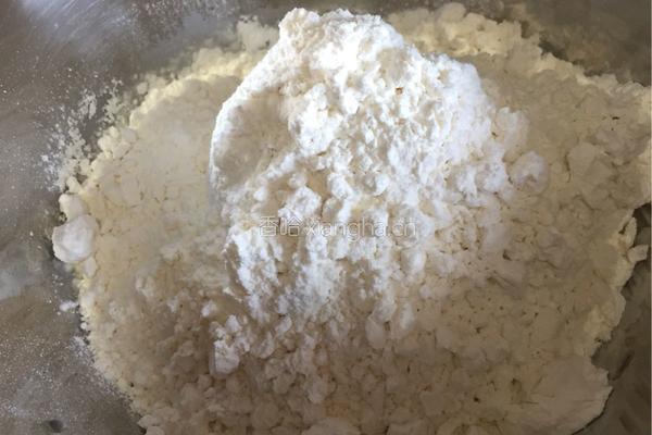玫瑰腐乳葱花烫面饼的做法图解1
